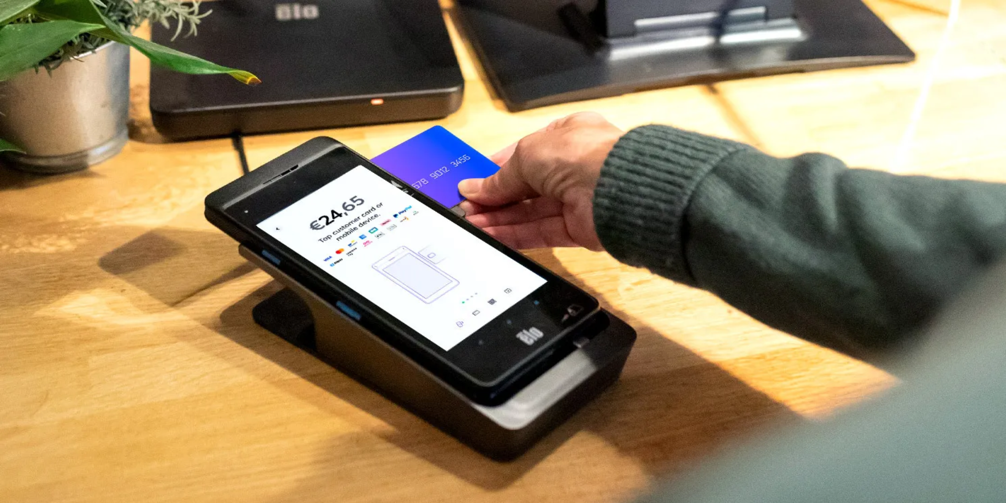 4 Reasons to Implement Self-Checkout